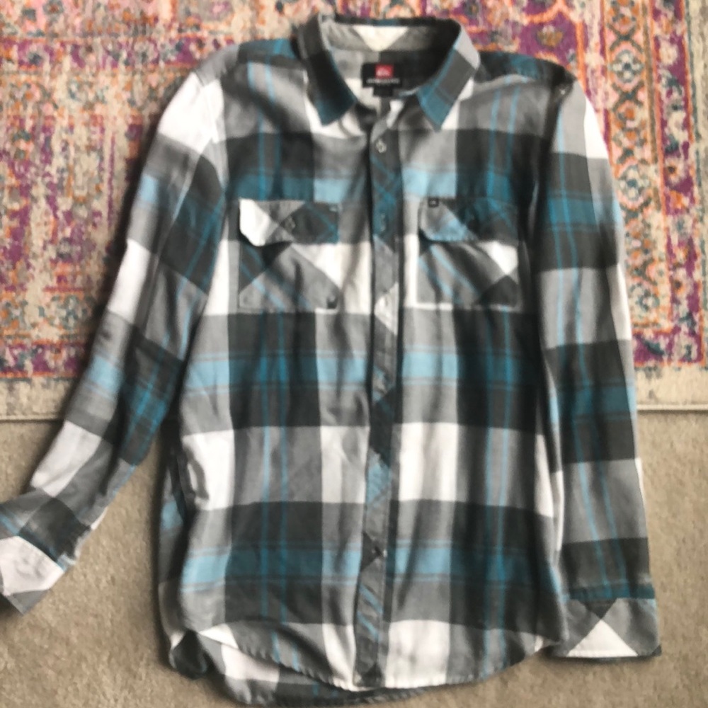 Worn Men’s Quiksilver Flannel sz Medium